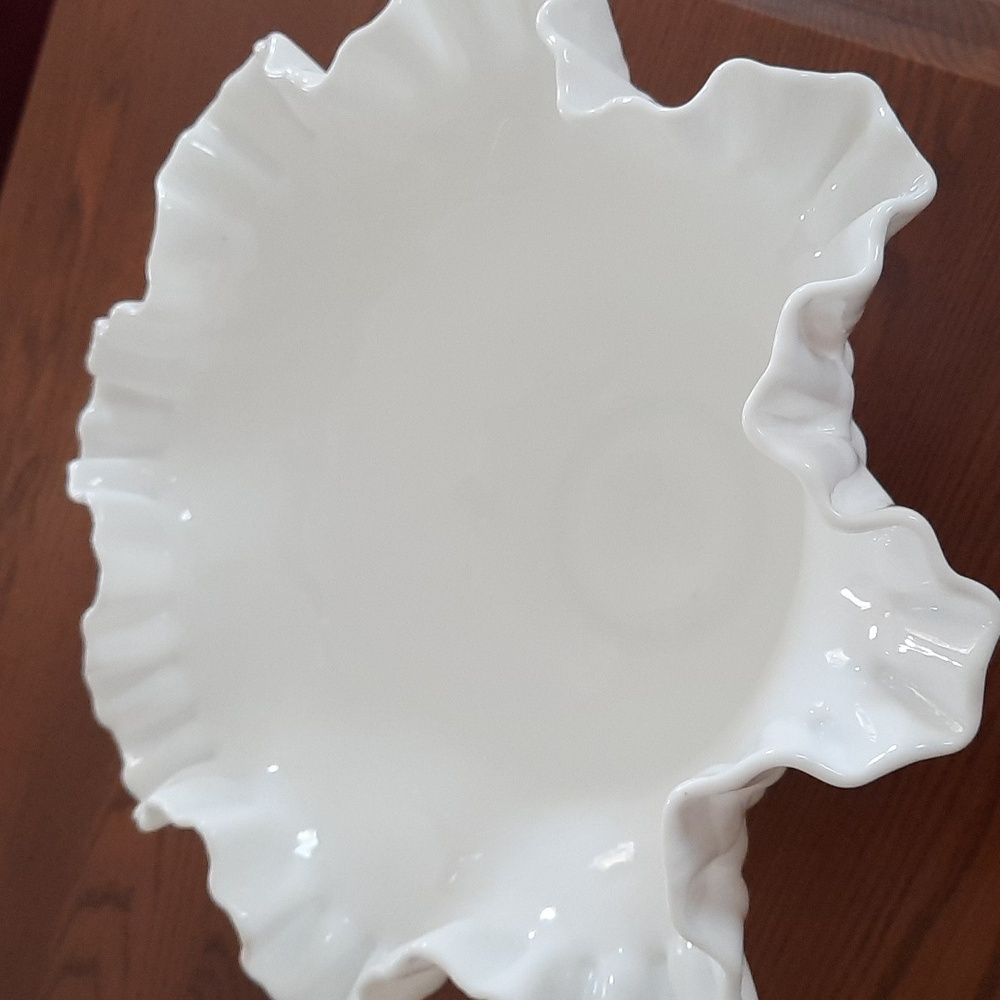 VTG Fenton Hobnail Ruffled Milk Glass Bowl - Picture 3 of 4
